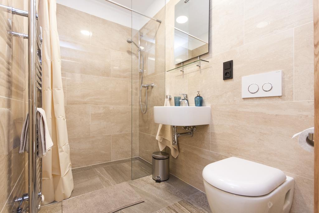 Manesova Astra Apartment Praha Ruang foto