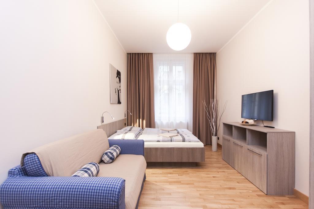 Manesova Astra Apartment Praha Ruang foto