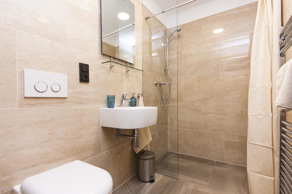 Manesova Astra Apartment Praha Ruang foto