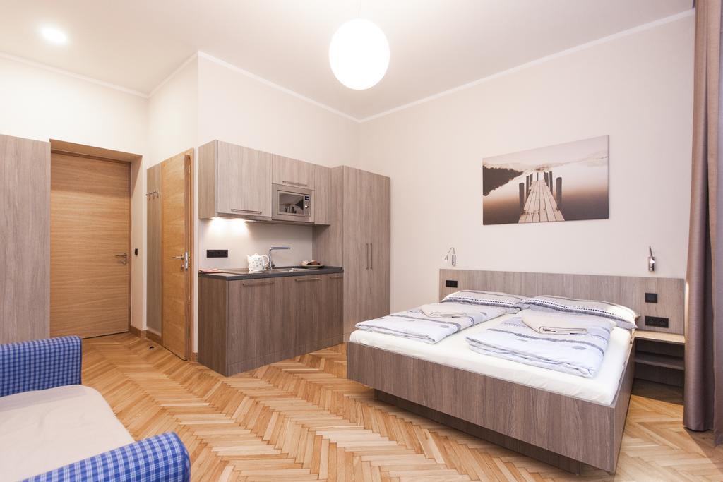 Manesova Astra Apartment Praha Ruang foto